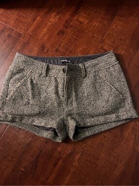 Express Herringbone Tweed High-Waist Shorts in brown/blk